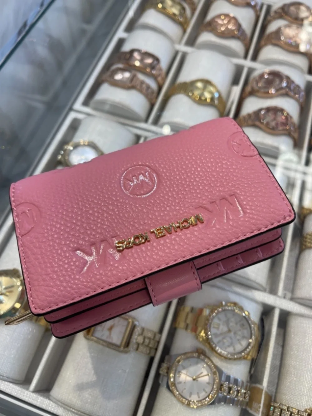 MICHAEL KORS Jet Set Travel Medium Logo Debossed Billfold Wallet Carnation  NWT